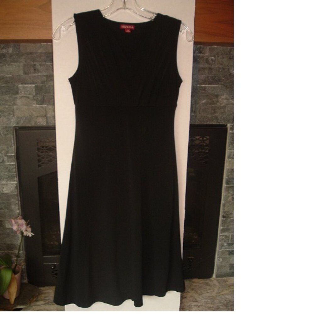 Y2K Basic Black Dress Baby Doll Fit and Flare - Size XS - Nice, flowy, lined